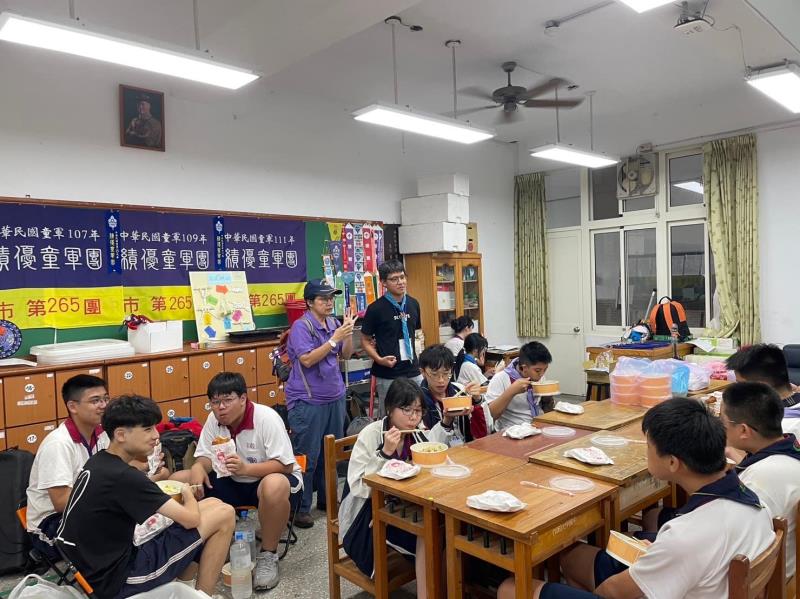 臺中市大甲區大甲國民中學校友會
