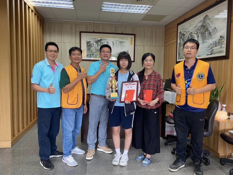 臺中市大甲區大甲國民中學校友會