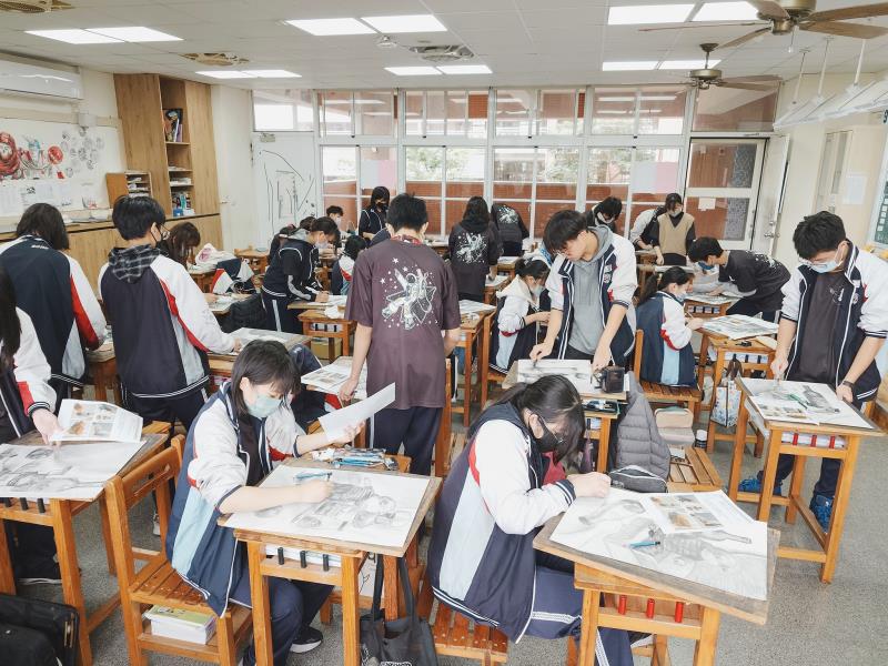 臺中市大甲區大甲國民中學校友會 臺中市大甲區大甲國民中學校友會