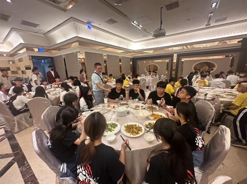 臺中市大甲區大甲國民中學校友會
