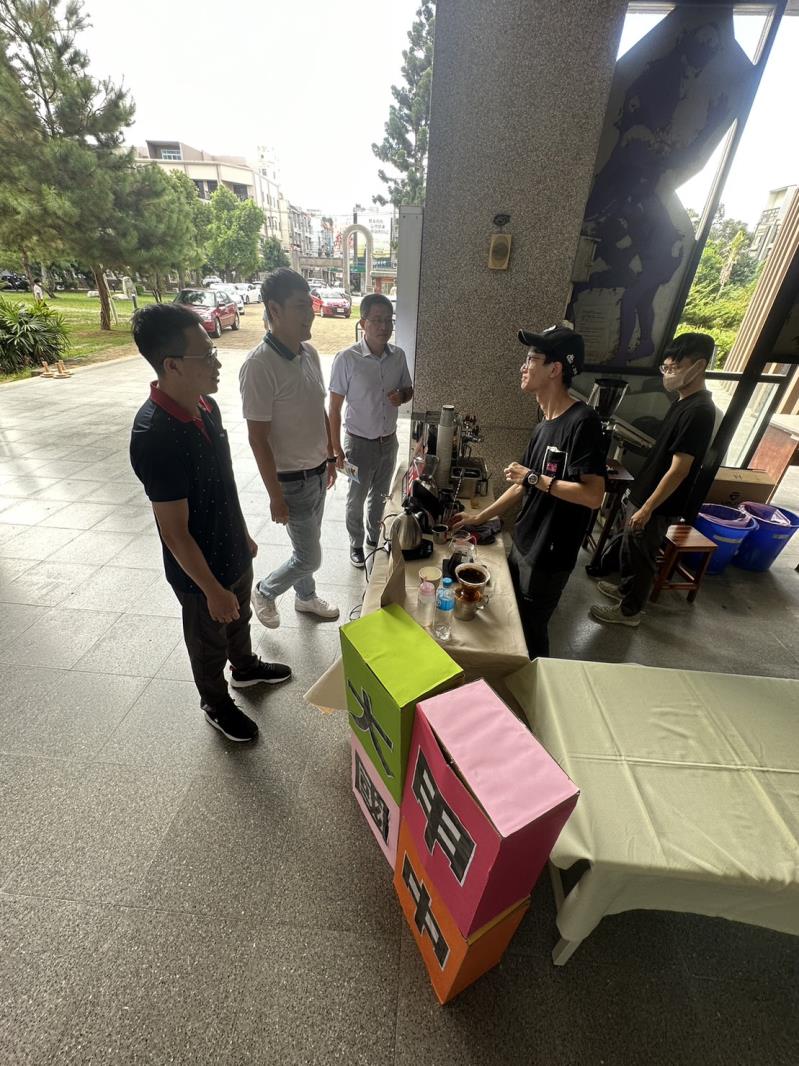 臺中市大甲區大甲國民中學校友會