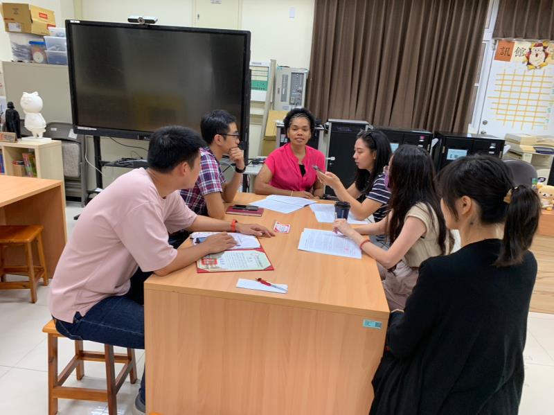 臺中市大甲區大甲國民中學校友會 臺中市大甲區大甲國民中學校友會