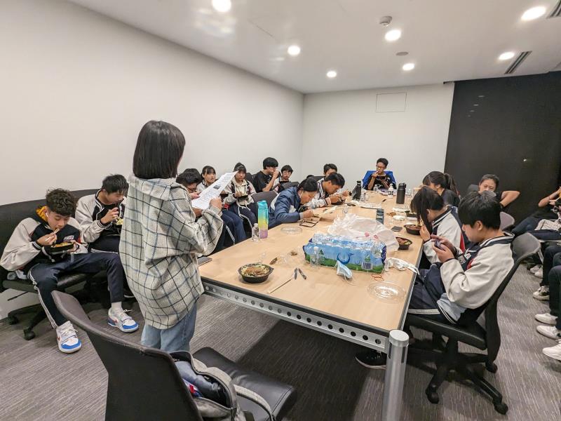臺中市大甲區大甲國民中學校友會 臺中市大甲區大甲國民中學校友會