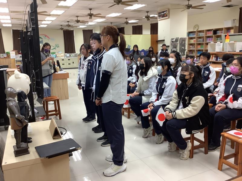 臺中市大甲區大甲國民中學校友會 臺中市大甲區大甲國民中學校友會