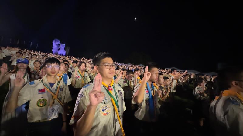 臺中市大甲區大甲國民中學校友會 臺中市大甲區大甲國民中學校友會