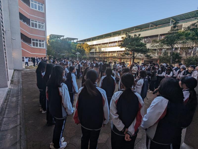 臺中市大甲區大甲國民中學校友會 臺中市大甲區大甲國民中學校友會