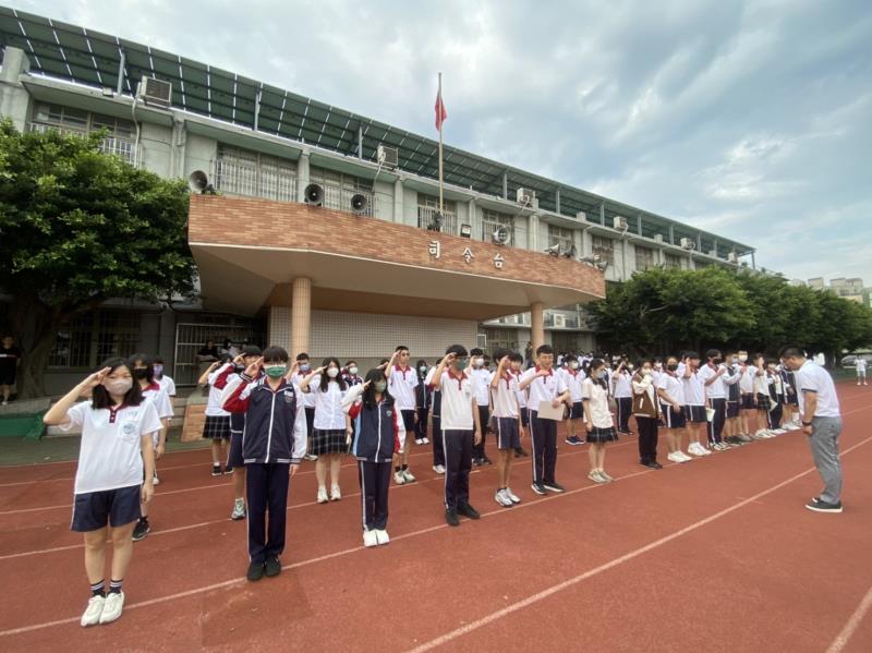 臺中市大甲區大甲國民中學校友會