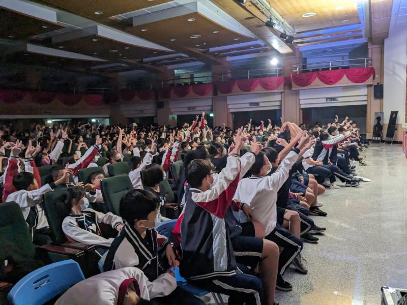 臺中市大甲區大甲國民中學校友會 臺中市大甲區大甲國民中學校友會