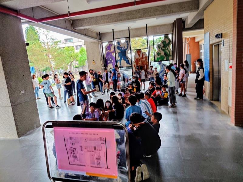 臺中市大甲區大甲國民中學校友會 臺中市大甲區大甲國民中學校友會